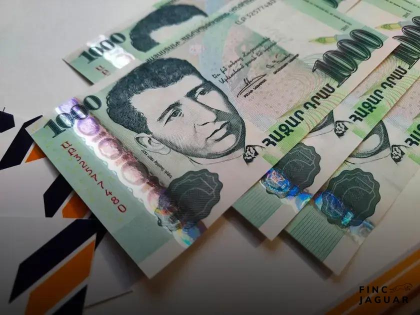 How to Stop Living Paycheck to Paycheck Effectively