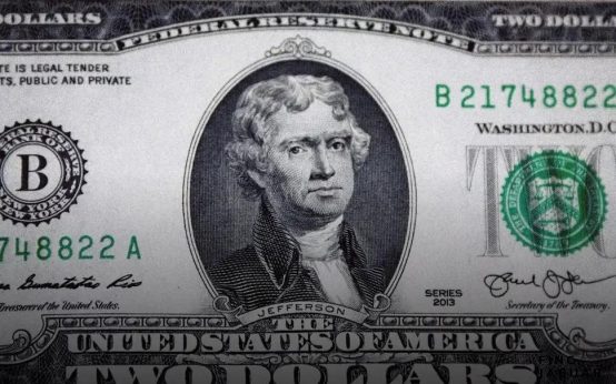 The Best Ways to Teach Teenagers About Money Effectively